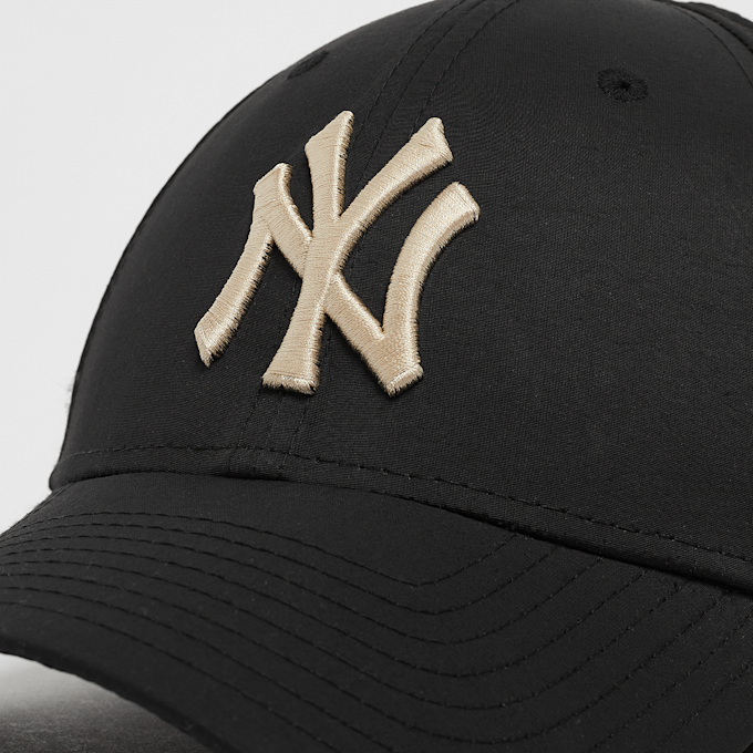 New Era 9Forty Recycled New York Yankees schwarz 47618 3