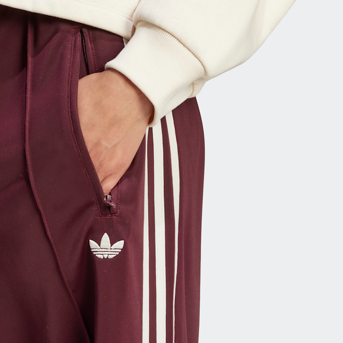 adidas Originals Pantalon de Survêtement Firebird Loose rouge 47981 3