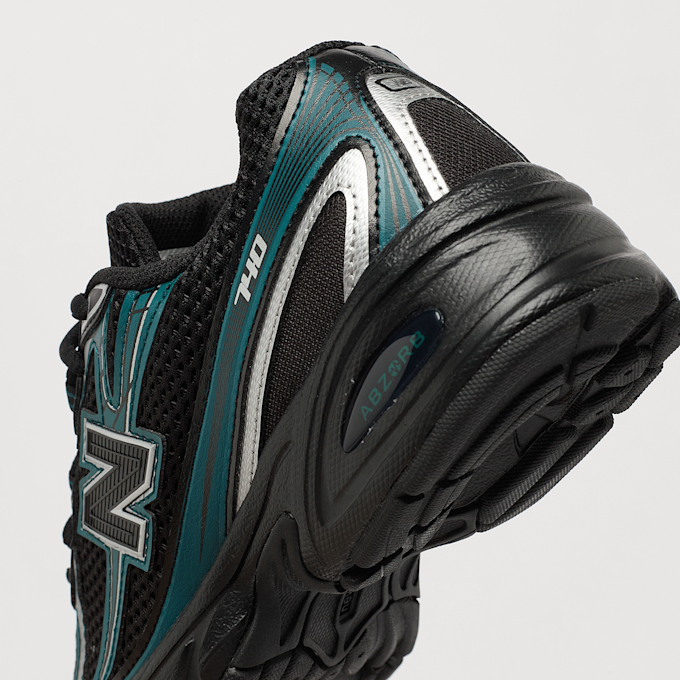 New Balance 740 (GS) schwarz 48001 7