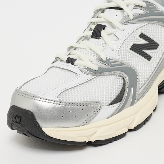 New Balance 530 silver metallic weiß 48065 6