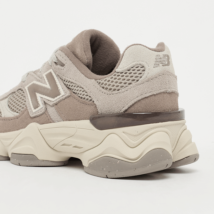 New Balance 9060 (PS) marrón 48079 7