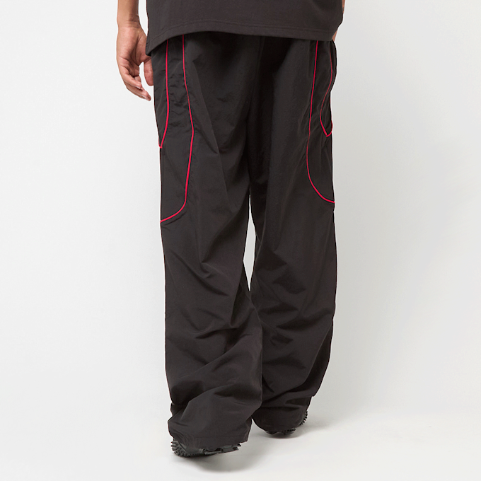 PUMA PUMATECH-X Relaxed Track Pant WV op puma black/red preto 48386 3