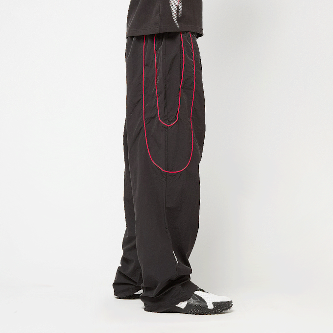 PUMA PUMATECH-X Relaxed Track Pant WV op puma black/red preto 48386 4