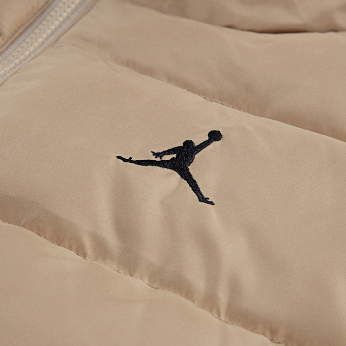 Jordan MJ Brooklyn Puffer Jacket beige 48416 3