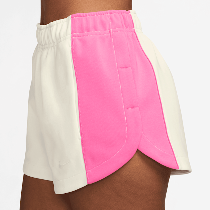 Nike Sportswear Windrunner Play Knit 2" Short beige 48435 3
