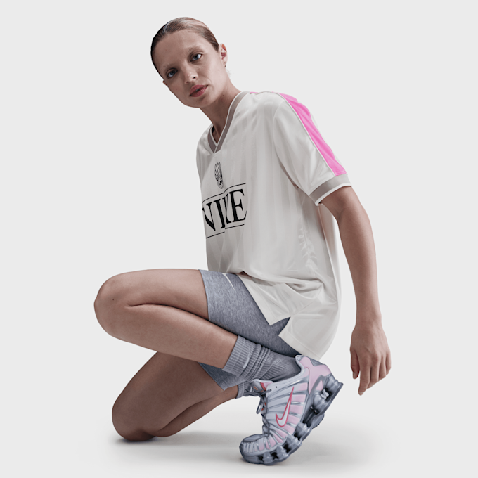 Nike W NSW V NECK JERSEY sail/playful pink/college grey/black lichtroze 48441 5