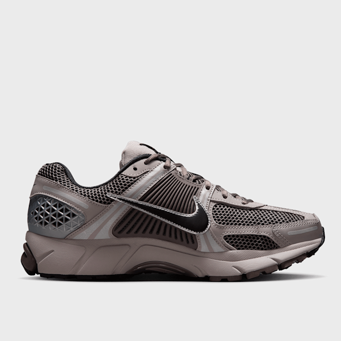 Nike Zoom Vomero 5 brązowy 48503 2