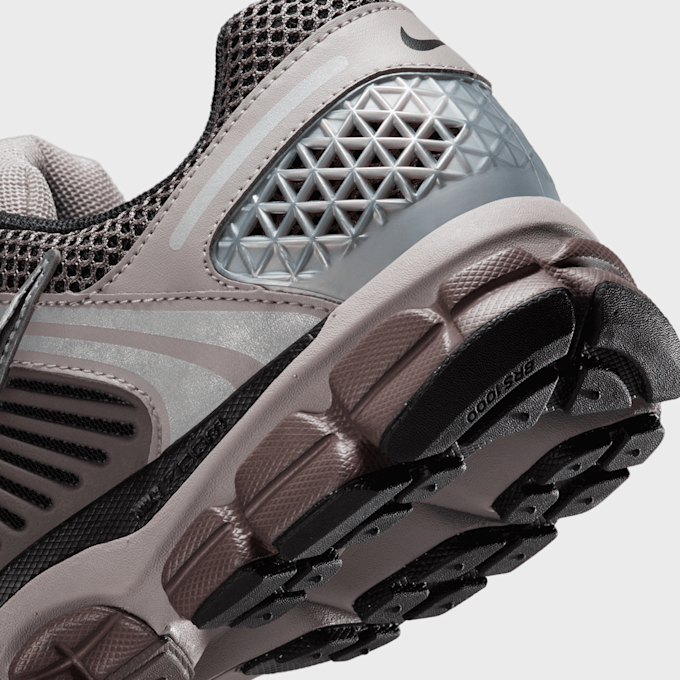 Nike Zoom Vomero 5 brązowy 48503 8