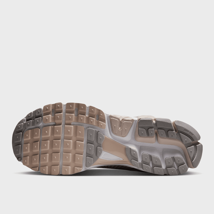 Nike Zoom Vomero 5 bege 48507 3