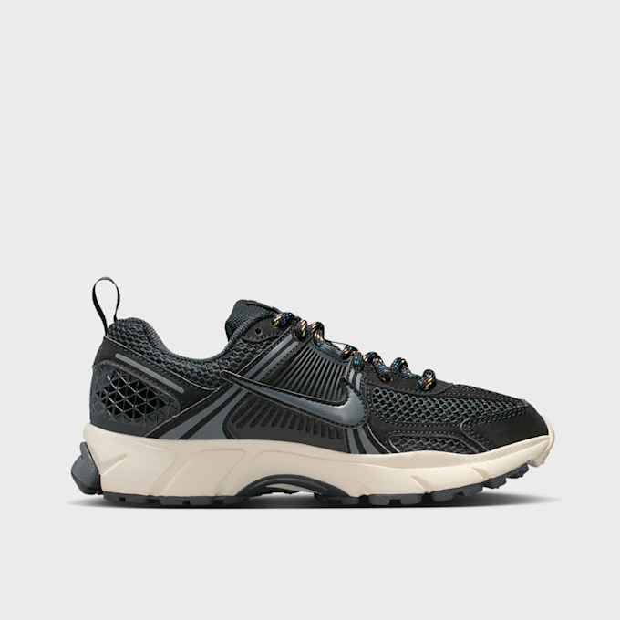 Nike Vomero 5 EE (GS) czarny 48459 2