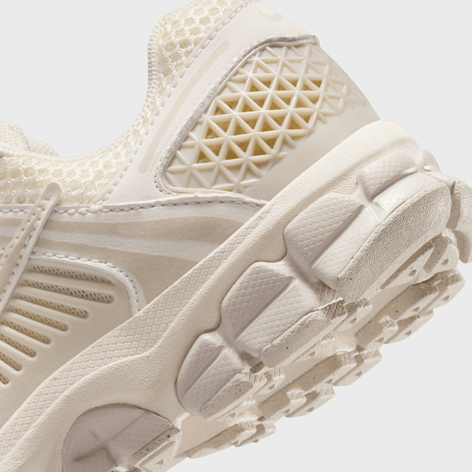 Nike Vomero 5 EE (GS) beige 48462 8