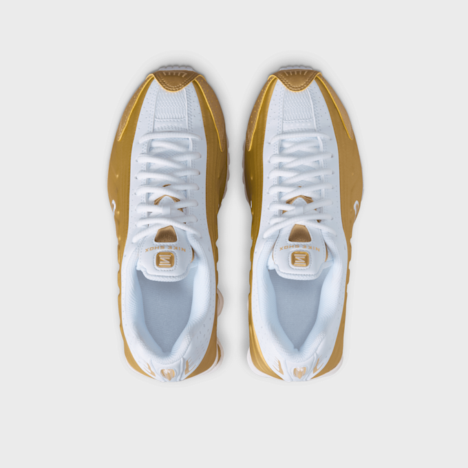 Nike Shox R4 (GS) doré 48467 6