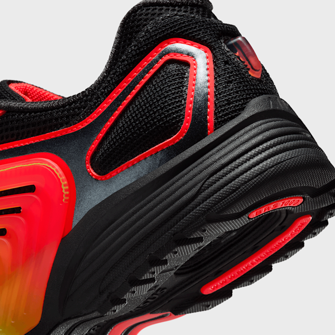 Nike Air Pegasus Wave SE black/black/bright crimson/green strike noir 48516 8