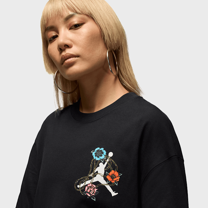 Jordan Flight Oversized Graphic Floral Twist Shortsleeve Tee zwart 48604 3