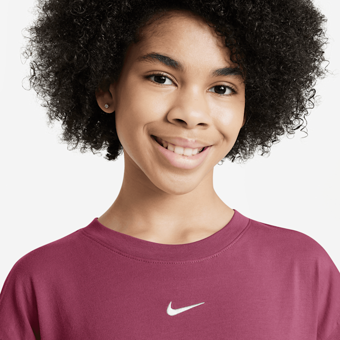 Nike Sportswear Tee Boxy Essential Low Brand Read rood 48752 3