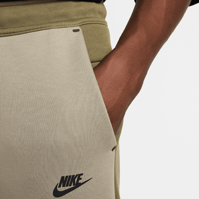 Nike Tech Fleece Jogger zielony 48798 4