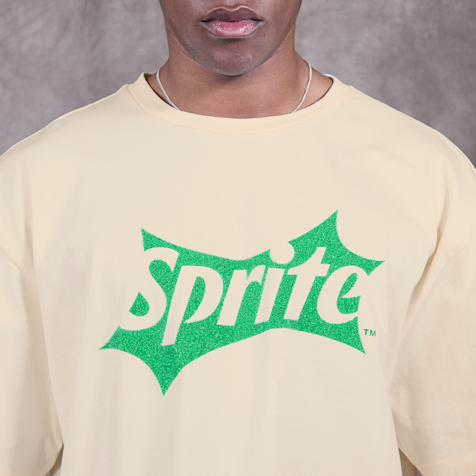 Sprite x SNIPES Spark Oversized T-Shirt beige 49178 3