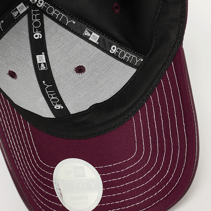 New Era FEMALE 9FORTY Topstitch PU New York Yankees burgundy/white rot 49325 3