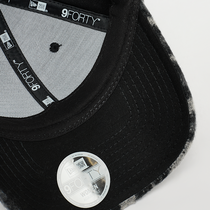 New Era Female 9Forty Cosy Animal Los Angeles Dodgers multicolor 49330 3