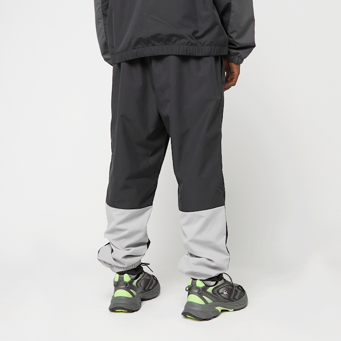 Lacoste Trainingsanzug grijs 49361 7