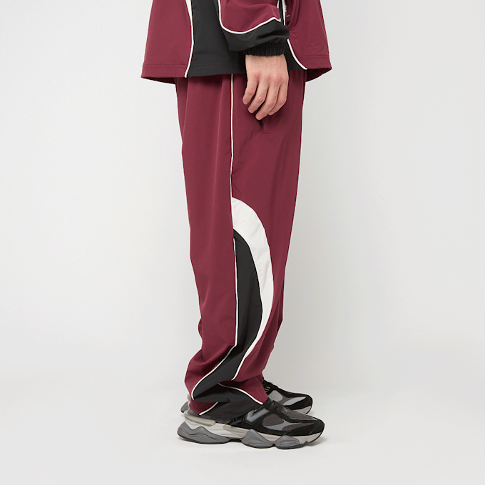 New Balance In Game Woven Trackpant rosso 49869 5