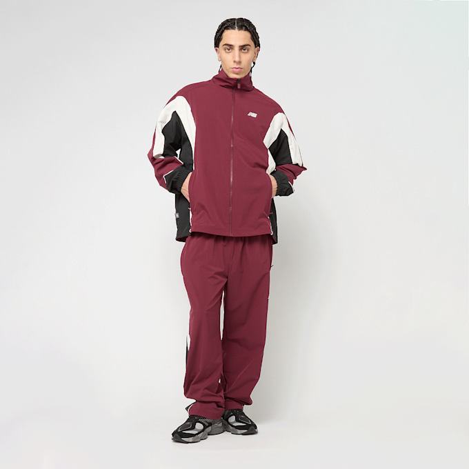 New Balance In Game Woven Trackpant rosso 49869 6