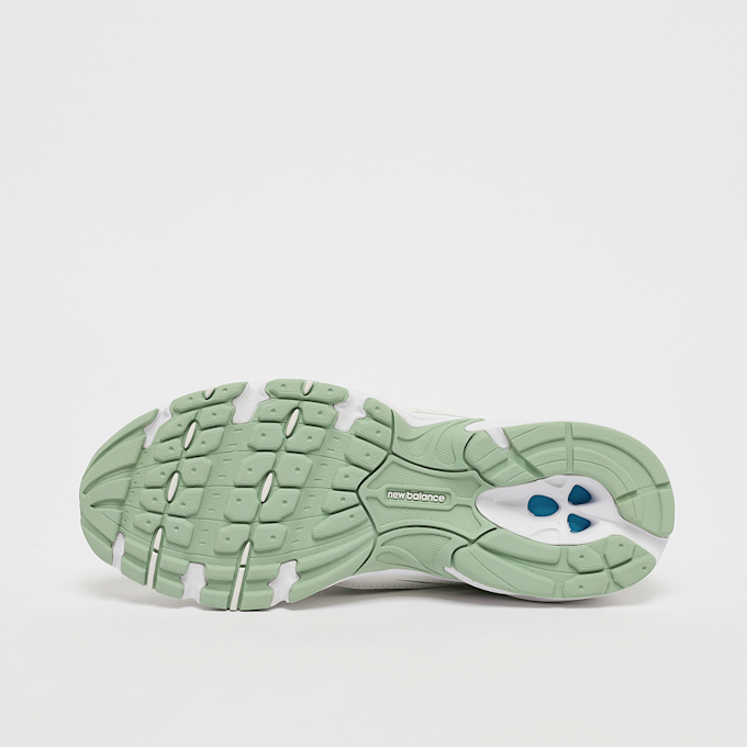 New Balance 740 biały 91136 4