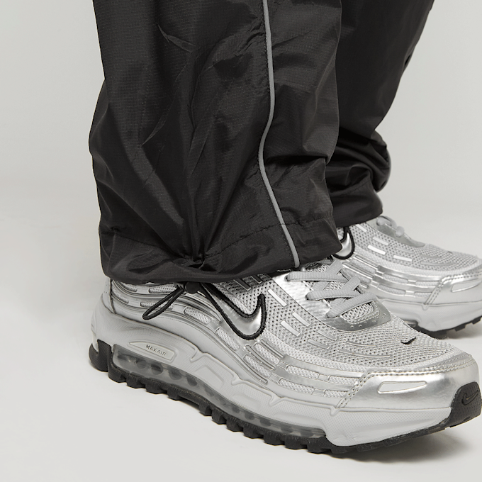 SNIPES S Cube Essential Track Pants crna 91682 4