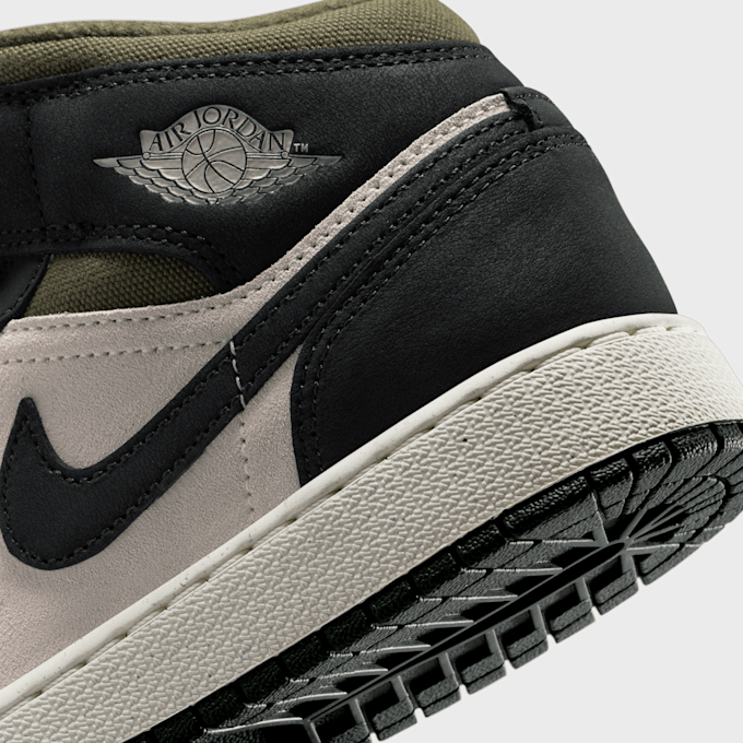 Jordan Air Jordan 1 Mid SE lt orewood brn/off noir/medium olive weiß 91872 8