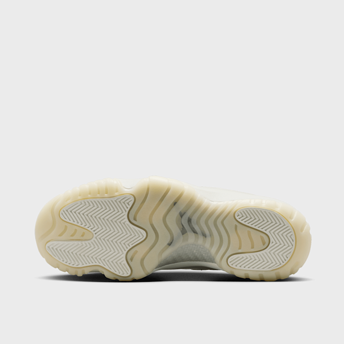 Jordan WMNS Air Jordan 11 Grand Finale branco 91854 5