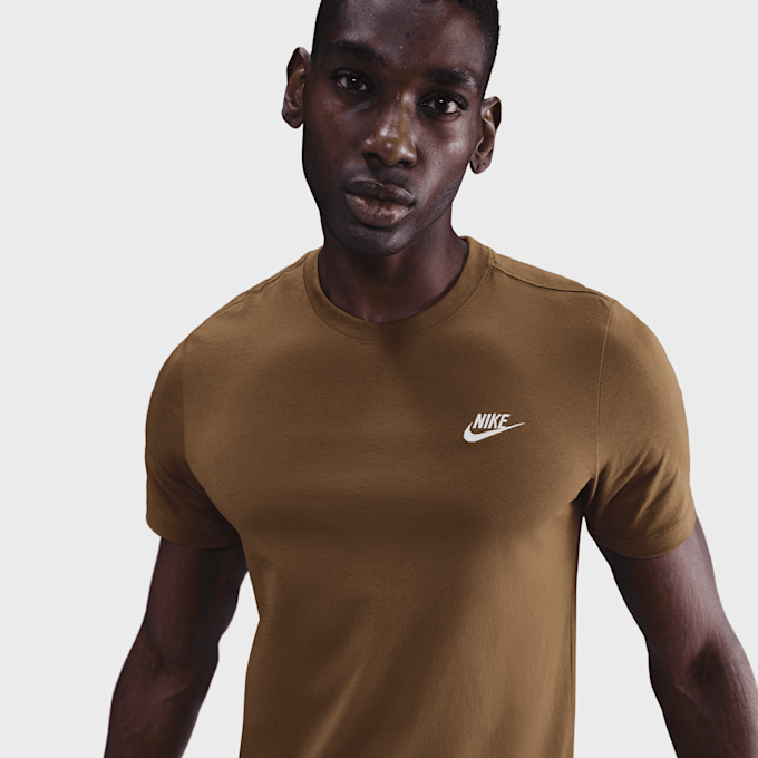 Nike Sportswear Club T-Shirt braun 91850 3