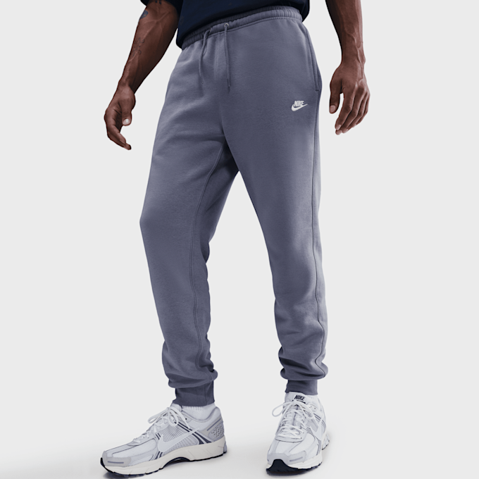 Nike Club Joggers schwarz 91843 1