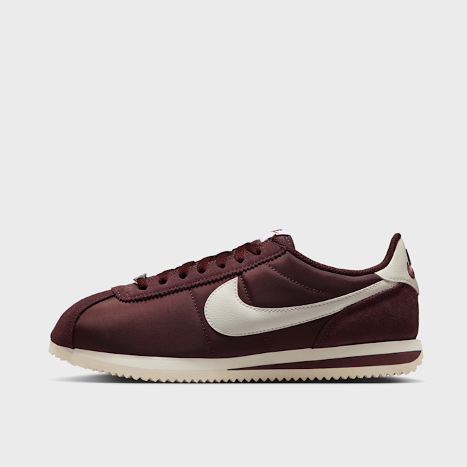 Nike WMNS Cortez Textile rosso 91738 1