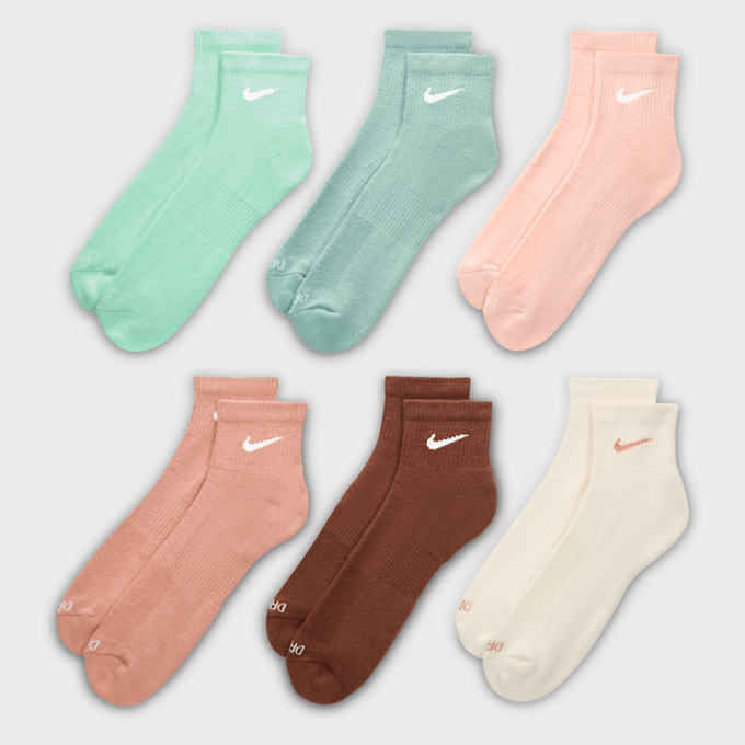 Nike 6 PACK - Everyday Plus Cushioned Training Ankle Socks multicolorido 91817 1