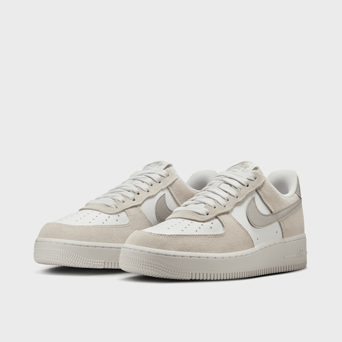 Nike WMNS Air Force 1 Low blanc 91753 4