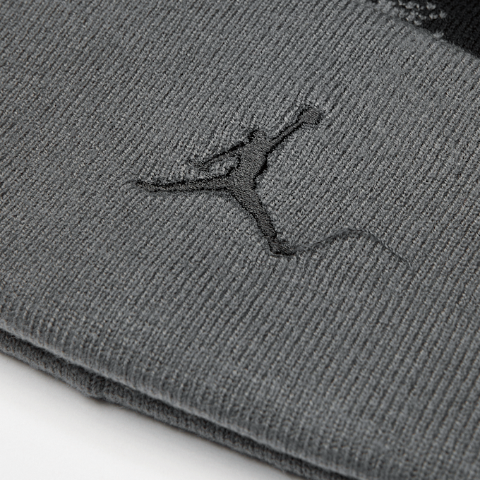 Jordan Peak Beanie Gift Giving siva 92013 3
