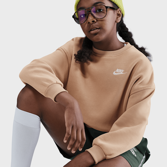 Nike Sportswear Club Fleece Boxy Crew-Neck Sweatshirt bež 92045 4