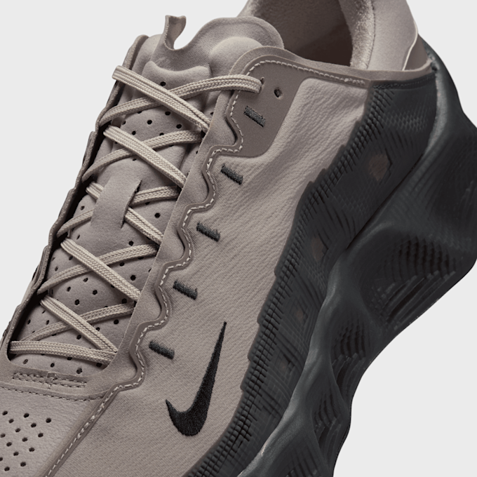 Nike Ava Rover black/black/black/anthracite cinzento 92115 7