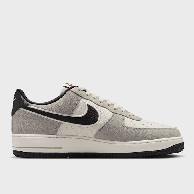 Nike Air Force 1 '07 LV8 beige 92120 2