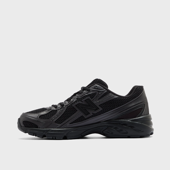 New Balance 740 noir 92755 2