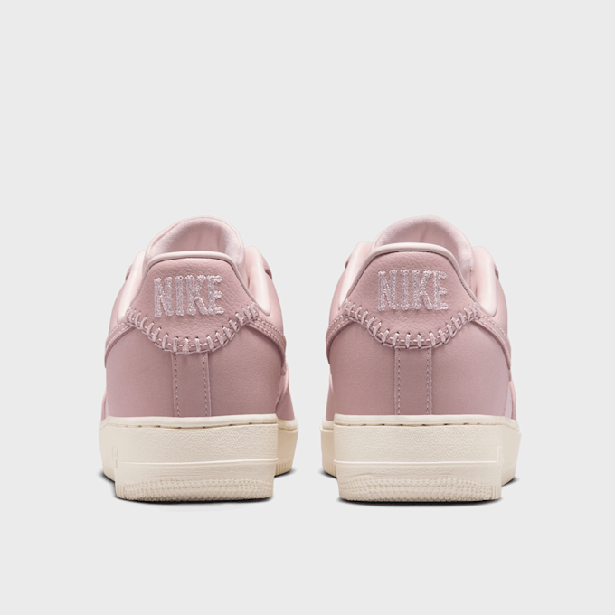 Nike Air Force 1 '07 rosa 93093 5