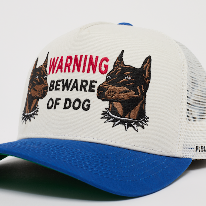 Field Grade BEWARE OF DOG TWILL MESH TRUCKER off white/game royal wielokolorowy 94060 4