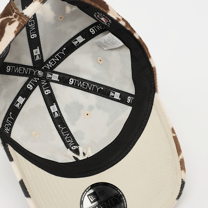 New Era 9TWENTY Animal Print MLB New York Yankees castanho 95113 3