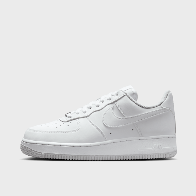 Nike WMNS Air Force 1 '07 Next Nature weiß 96513 1