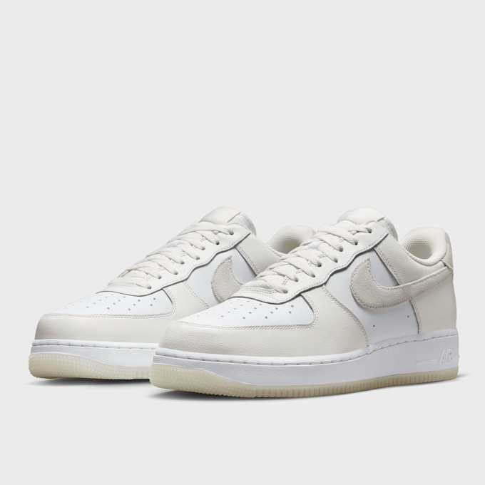 Nike Air Force 1 '07 LV8 blanc 31180 4