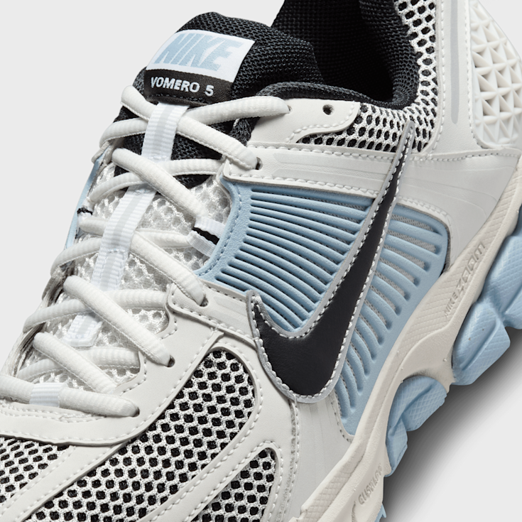 スニーカー Nike Women's Nike Zoom Vomero 5 FQ7079 Nike WMNS Zoom Vomero 5 szary (FQ7079-001)