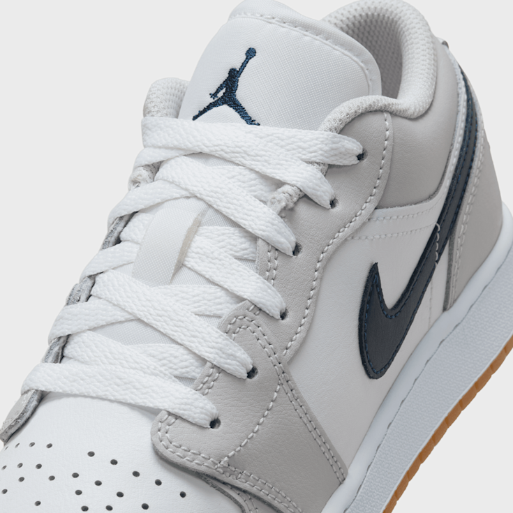 Jordan Air Jordan Low (GS) blanco (553560-146) - Main Image