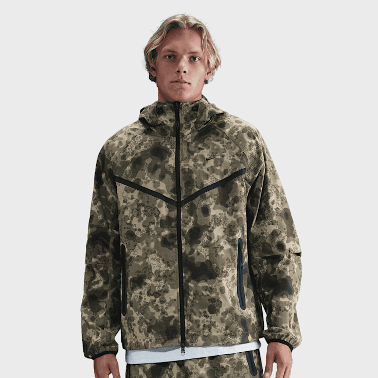 Nike Tech Dri-FIT Woven Camo Windrunner Oversized Jacket
