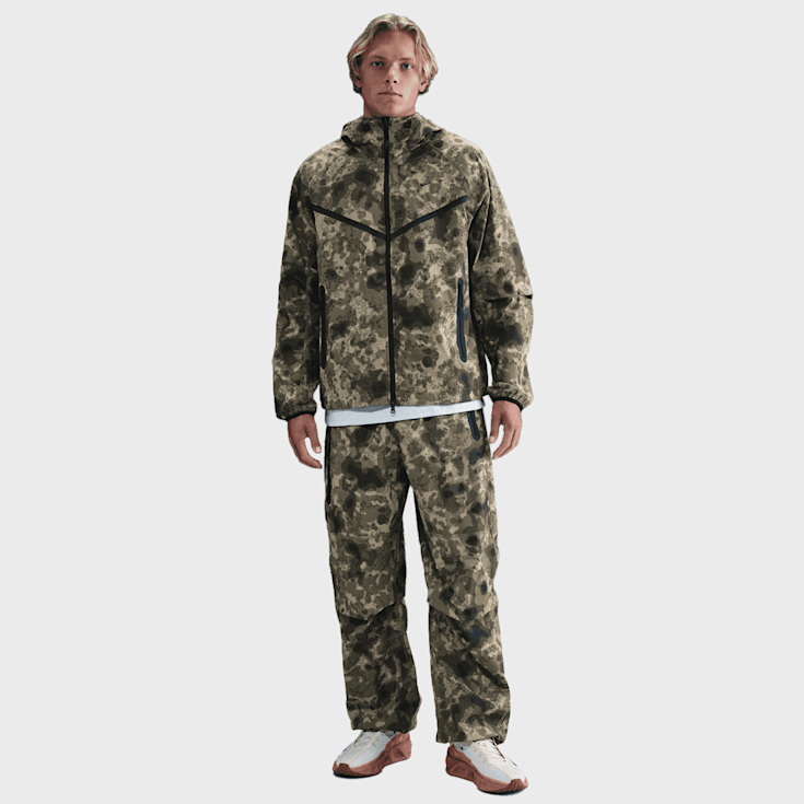 Nike Tech Dri-FIT Woven Camo Windrunner Oversized Jacket