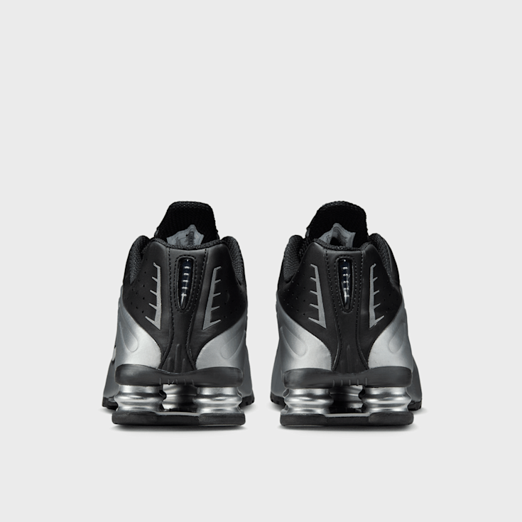Nike Shox R4 czarny (HQ1988-007)
